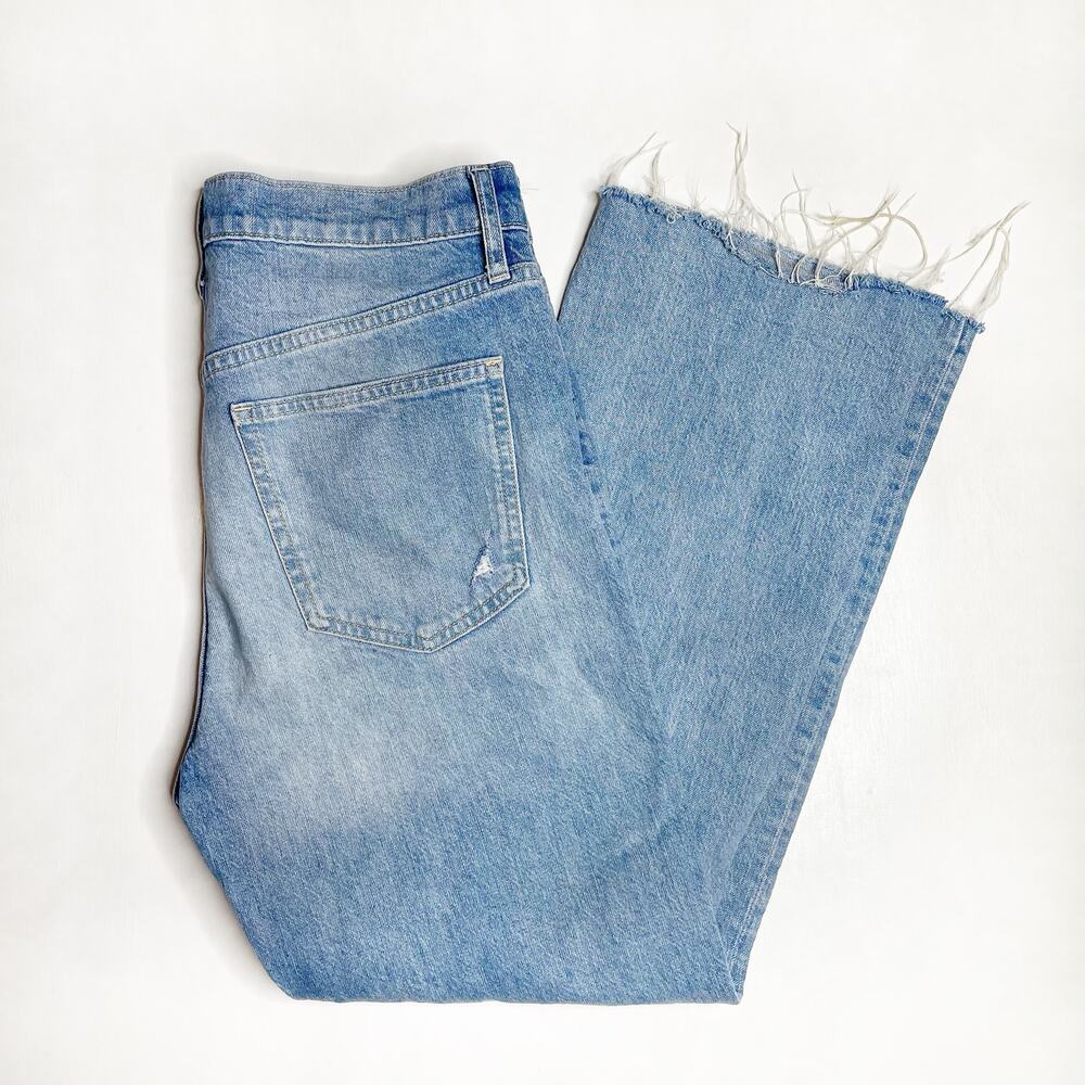 Gap Distressed Flare Jeans Raw Hem Ankle Length Size 8/29R